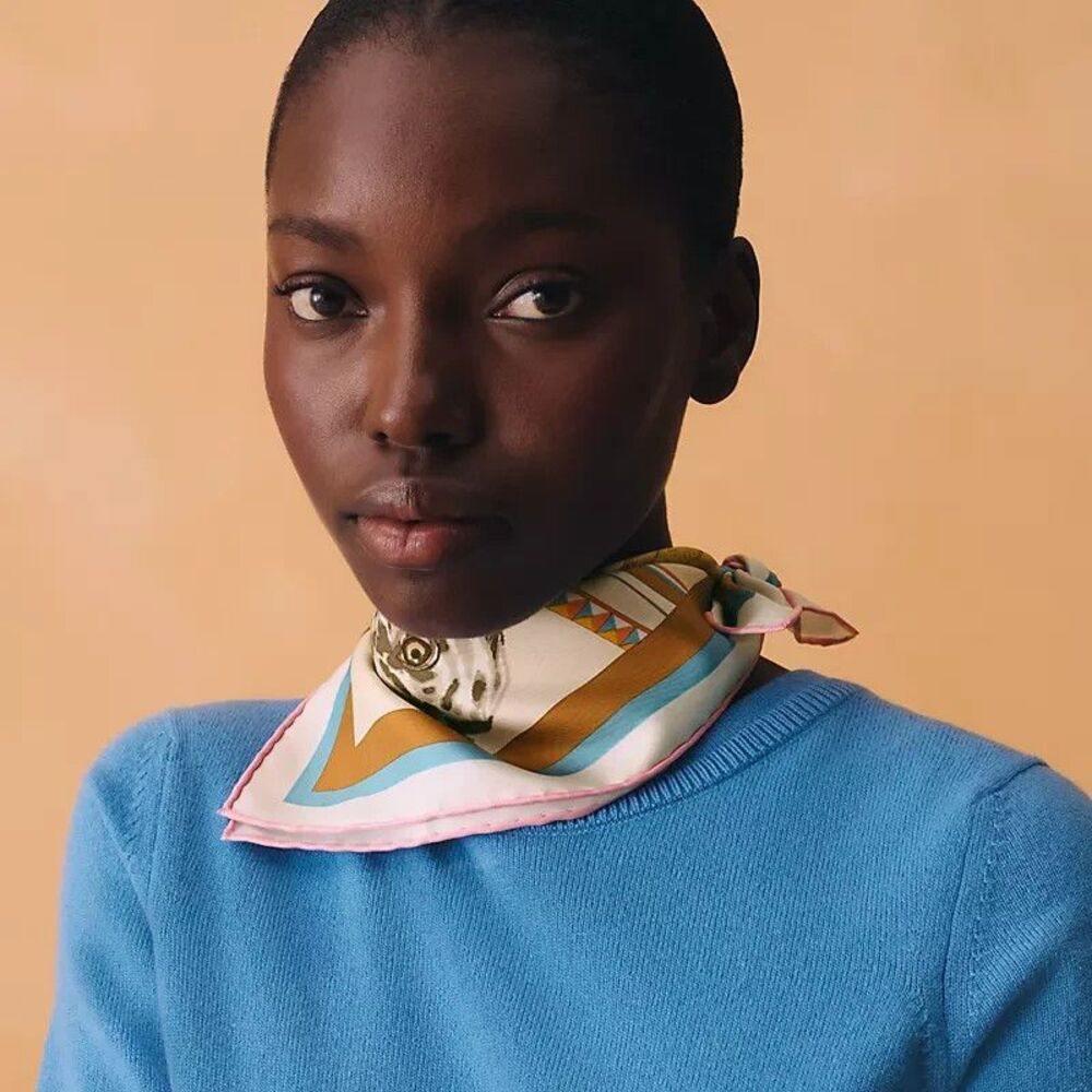 Hermès Gavroche Jules de Casting 45 Detail Scarf White Pink 42x43 cm - Picture 3 of 6